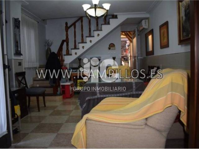 Casa en venta en Baena, Andalucía