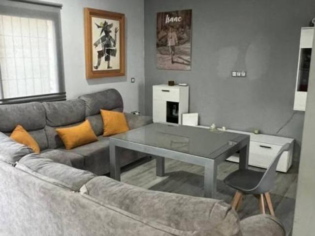 Casa en venta en Baena, Andalucía