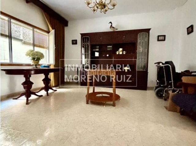 Casa en venta en Baena, Andalucía