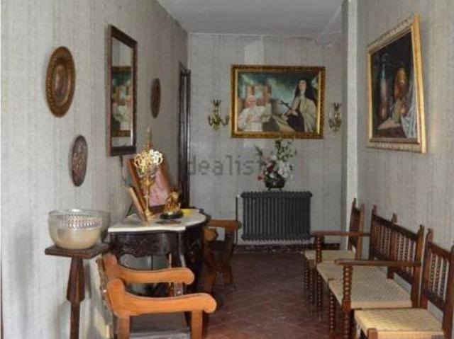 Casa en venta en Baeza, Andalucía