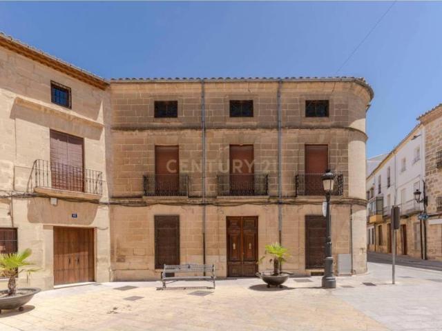 Casa en venta en Baeza, Andalucía