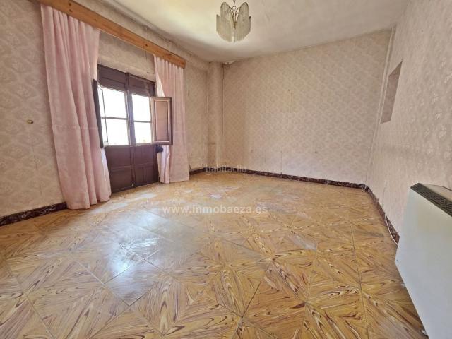 Casa en venta en Barrio Poetas de la Hispanidad, Baeza
