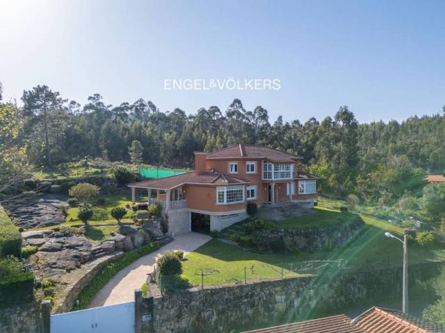 Casa en venta en Baiona, Vigo