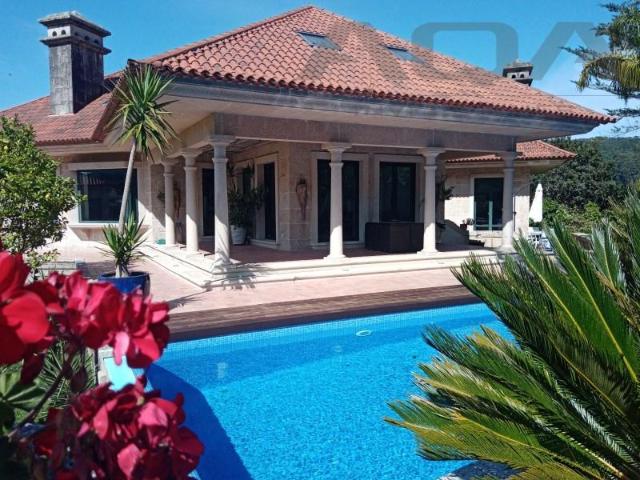 Casa en venta en Belesar, Vigo