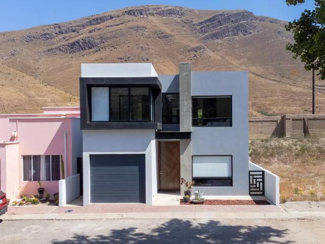 Casa en venta en Ensenada, Baja California