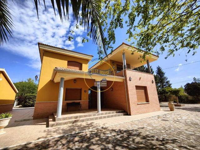 Casa en venta en Banyeres De Mariola