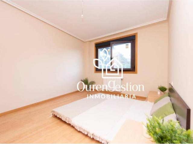Casa en venta en Ourense, Galicia
