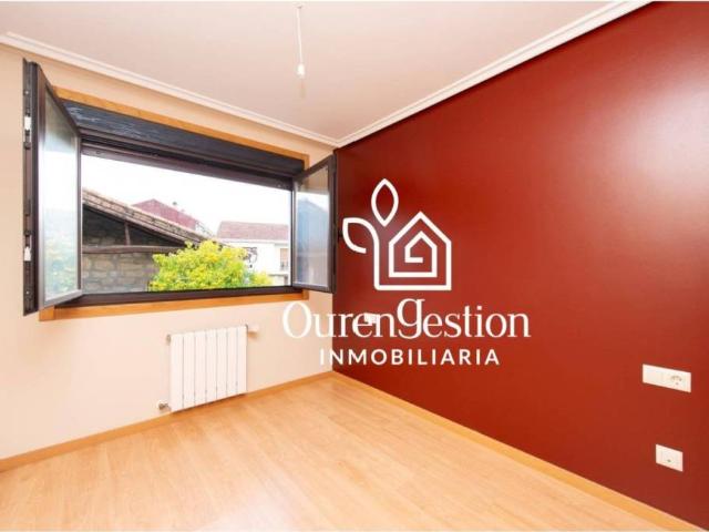 Casa en venta en Ourense, Galicia