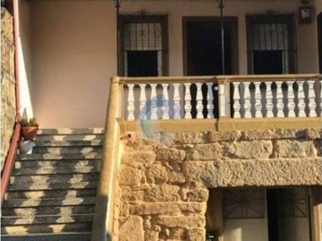 Casa en venta en Ourense, Galicia