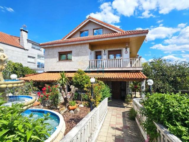 Casa en venta en Barbadás