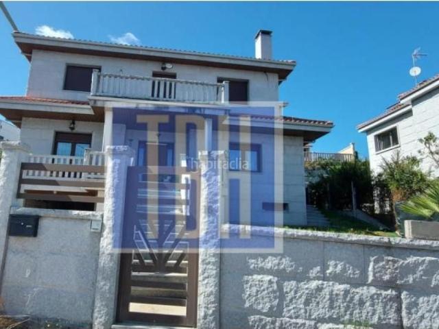 Casa en venta en Barbadás, Ourense