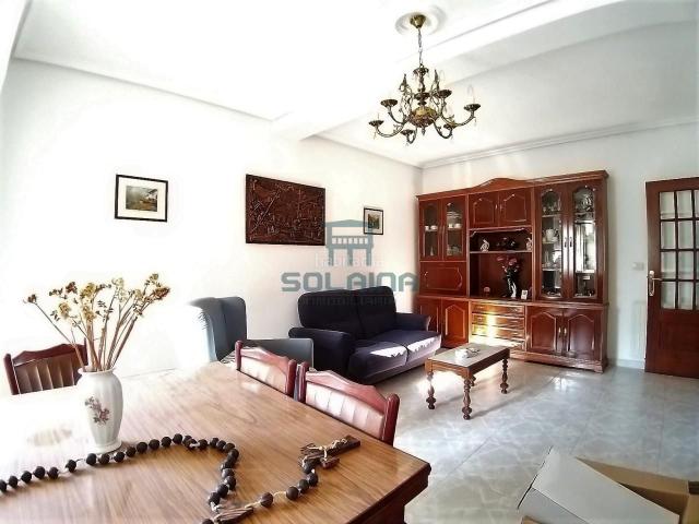 Casa en venta en Barbadás, Ourense