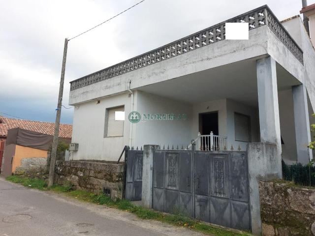 Casa en venta en Barbadás, Ourense
