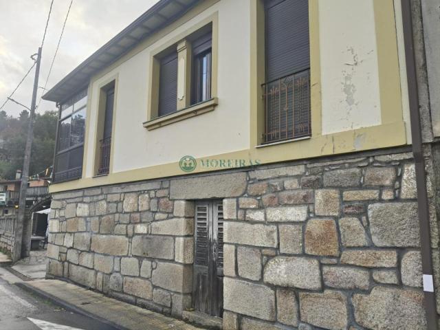 Casa en venta en Barbadás, Ourense