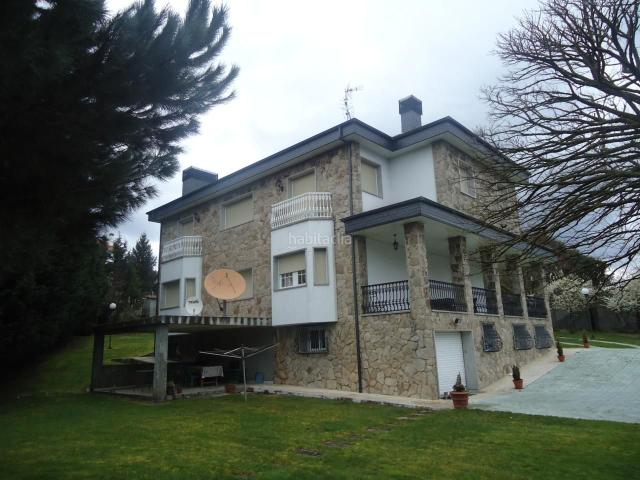 Casa en venta en Barbadás, Ourense