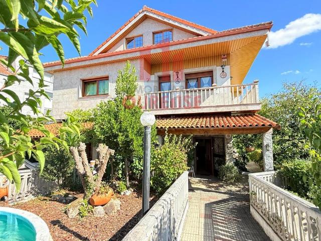 Casa en venta en Barbadás, Ourense