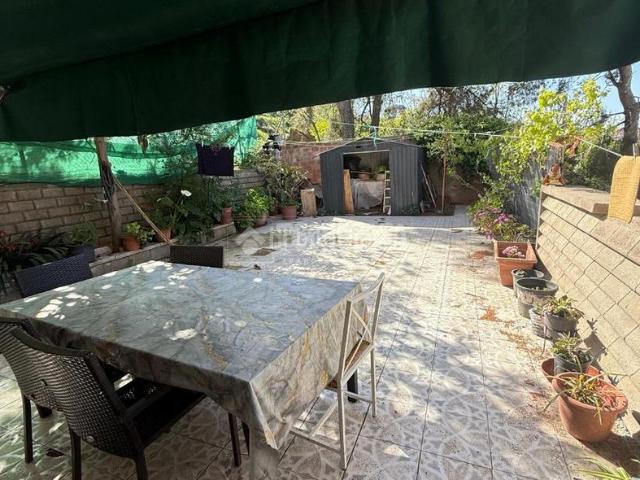 Casa en venta en Nou Barris, Barcelonès