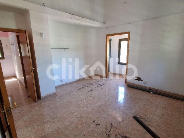 Casa en venta en Nou Barris, Barcelonès