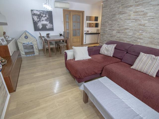 Casa en venta en Nou Barris, Barcelonès