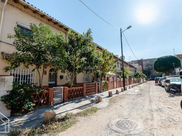 Casa en venta en Nou Barris, Barcelonès