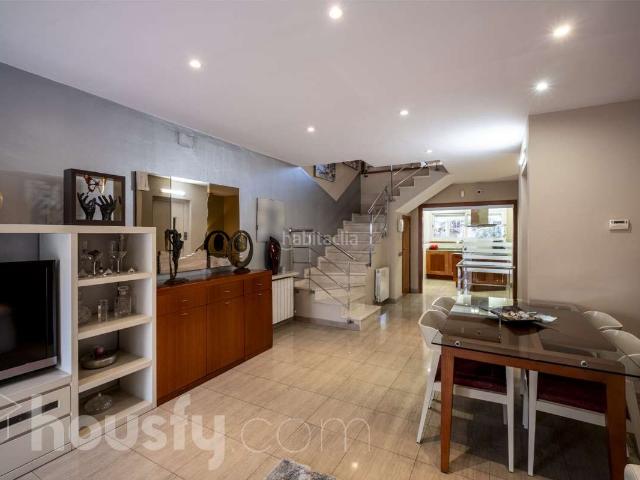 Casa en venta en Nou Barris, Barcelonès