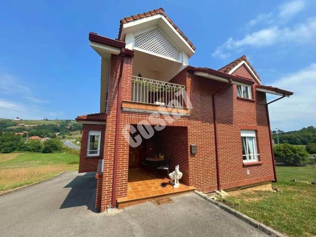 Casa en venta en Bárcena de Cicero, Cantabria