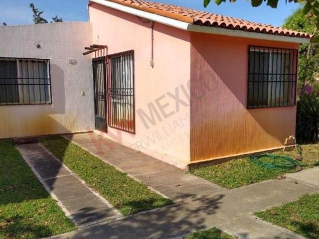 Casa en venta en Cihuatlán, Jalisco