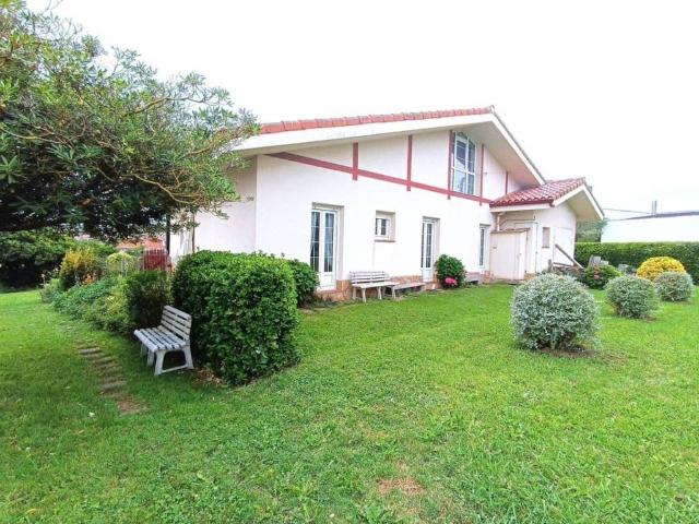 Casa en venta en Barrika, Guipúzcoa
