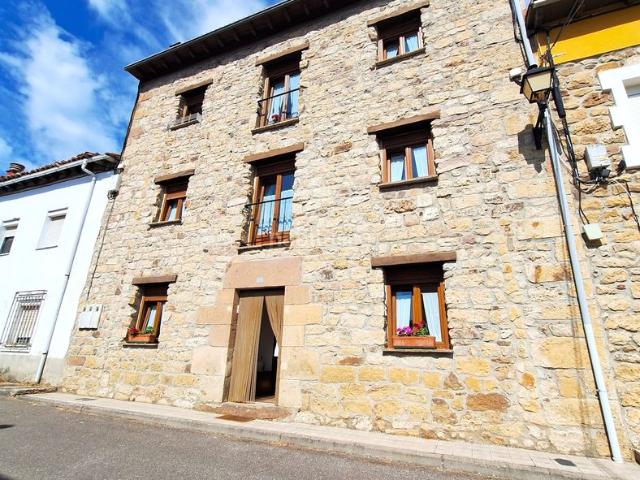 Casa en venta en Barruelo De Santullán, Castilla y León