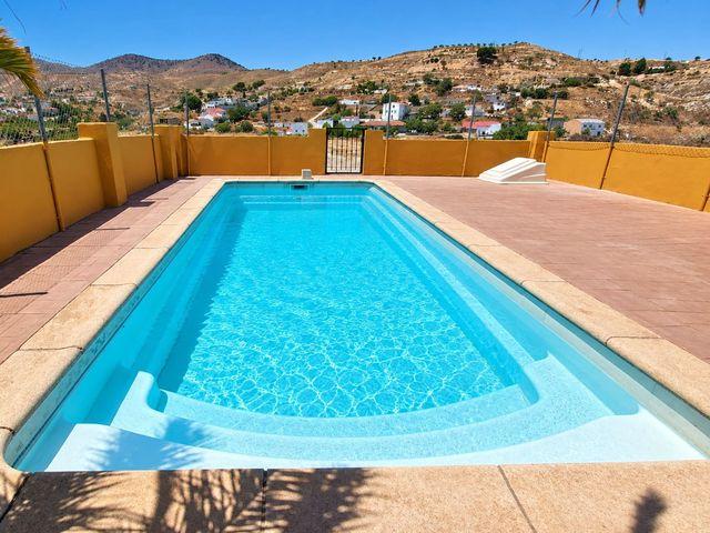 Casa en venta en Baza, Granada
