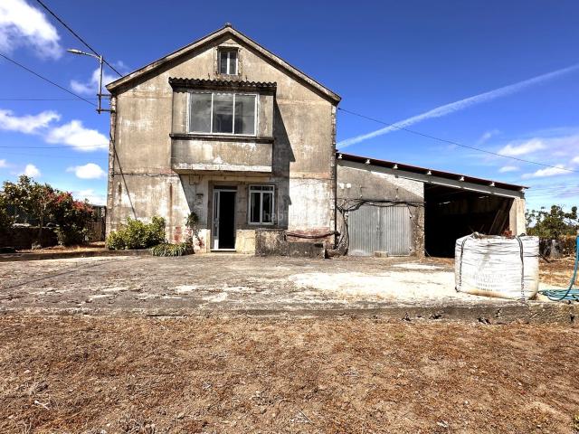 Casa en venta en Noia, Galicia