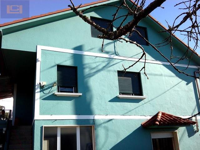 Casa en venta en O Seixo, Vigo