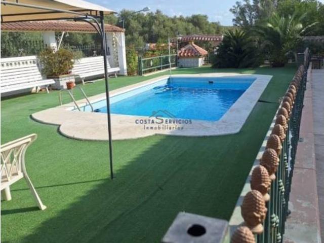 Casa en venta en Beas