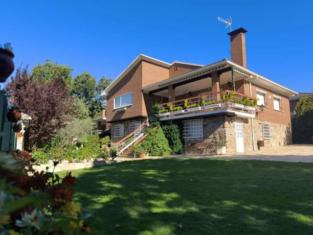 Casa en venta en Becerril De La Sierra, Madrid