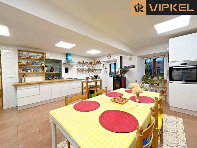 Casa en venta en Begonte, Baamonde