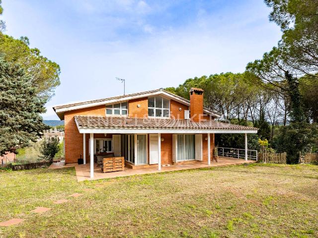 Casa en venta en Begues, Urbanització Mas Ferrer
