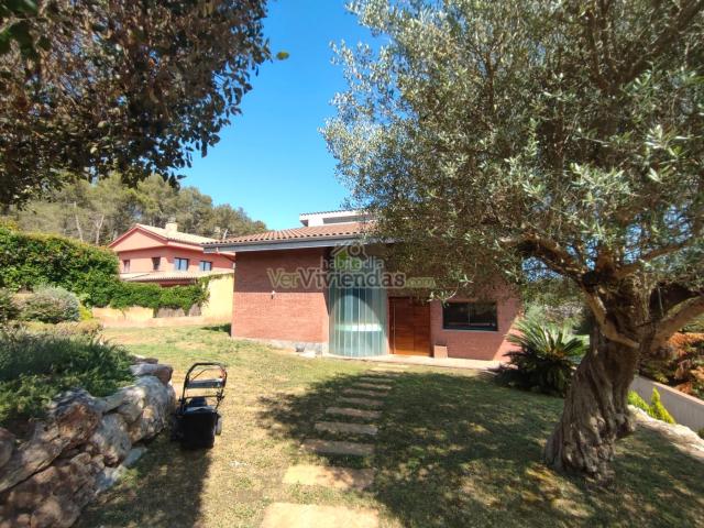 Casa en venta en Begues, la Rectoria
