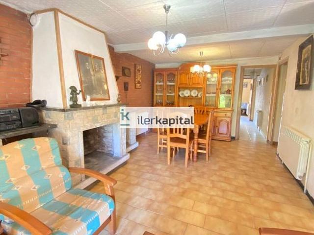 Villa en venta en Belianes