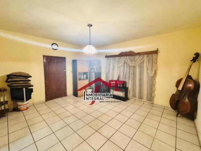 CASA EN VENTA EN BELLAVISTA AL SUR DE SALTILLO