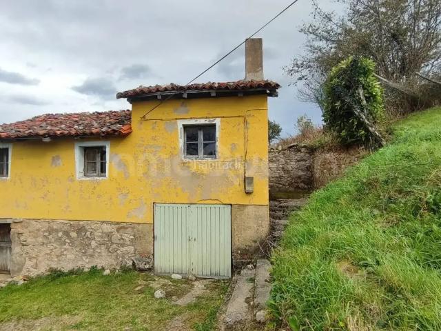 Casa en venta en Belmonte De Miranda, Asturias