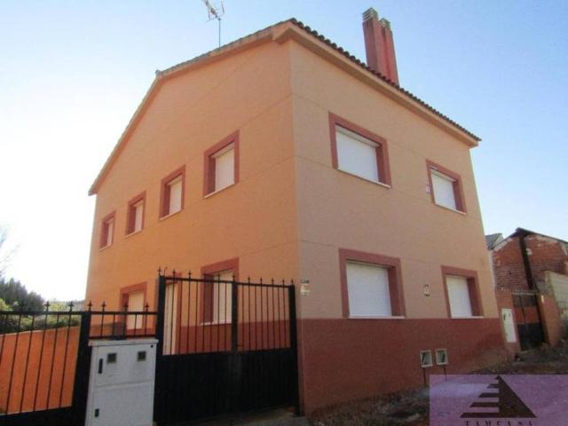 Casa en venta en Belmonte De Tajo, Madrid
