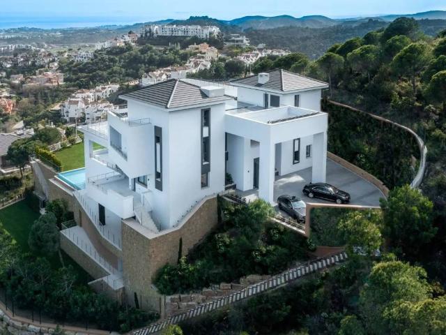 Casa en venta en Artola, Costa del Sol Occidental
