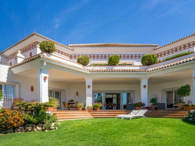 Casa en venta en Estepona
