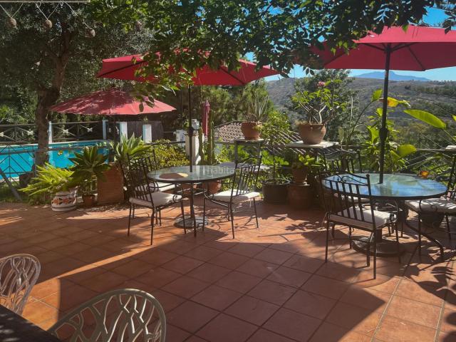 Casa en venta en Benahavís, Málaga