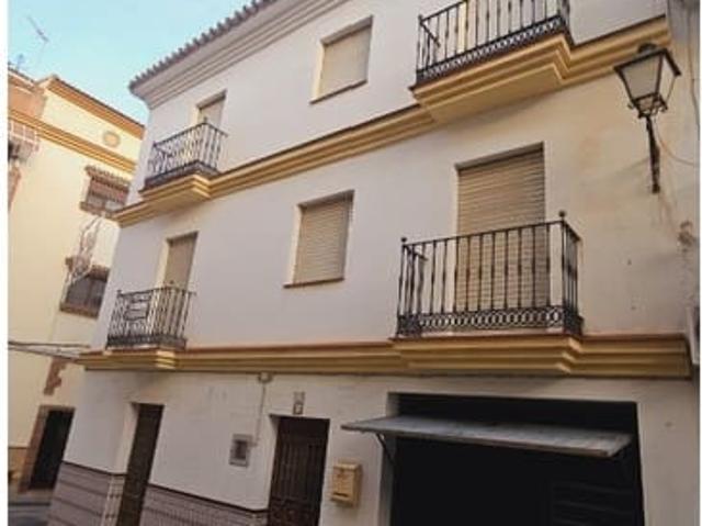 Casa en venta en Benamocarra