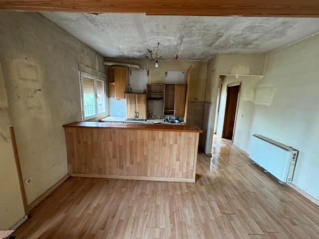 Casa en venta en Benatae, Andalucía