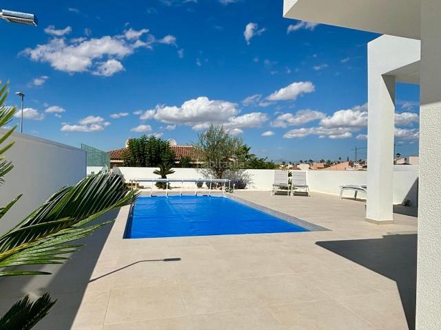 Casa en venta en Benejúzar
