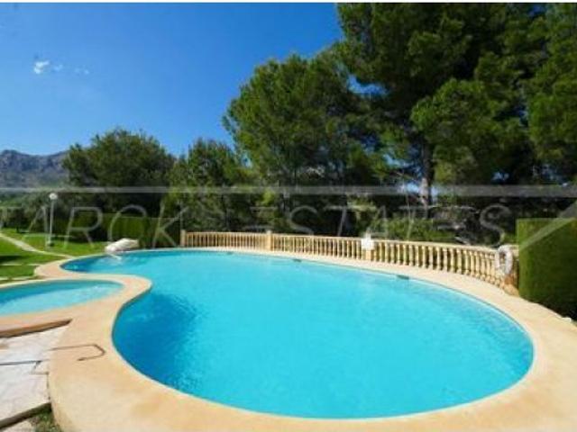 Casa en venta en Beniarbeig