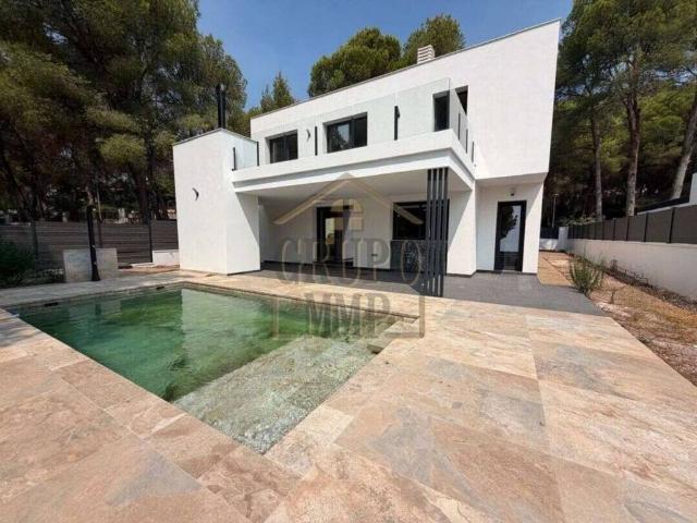 Casa en venta en la Plana Alta, Valencia