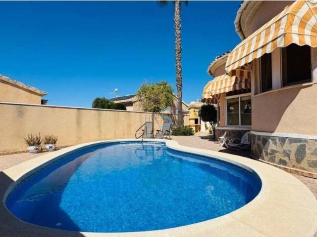 Casa en venta en el Baix Segura / La Vega Baja, Valencia